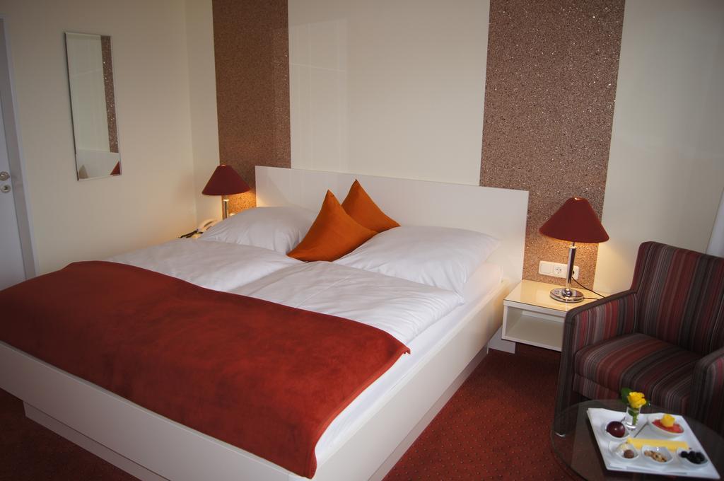 Hotel Christine Füssen Стая снимка